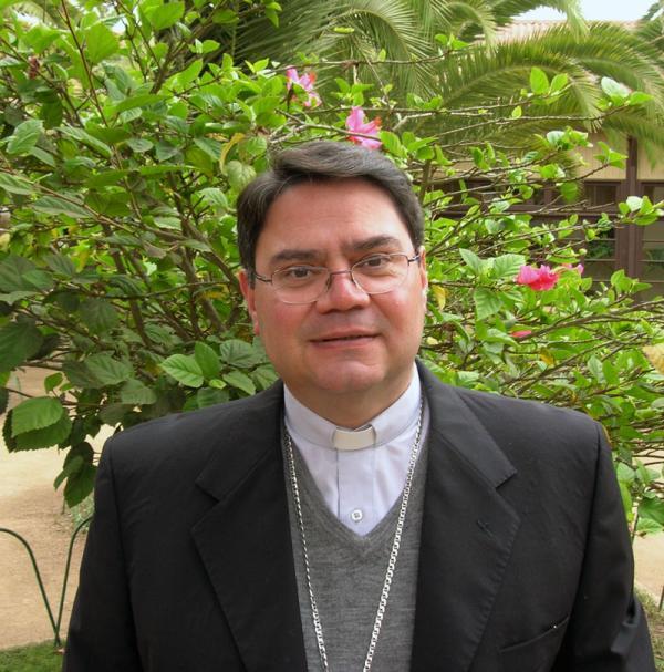 Mons. Juan María Agurto, obispo de Ancud